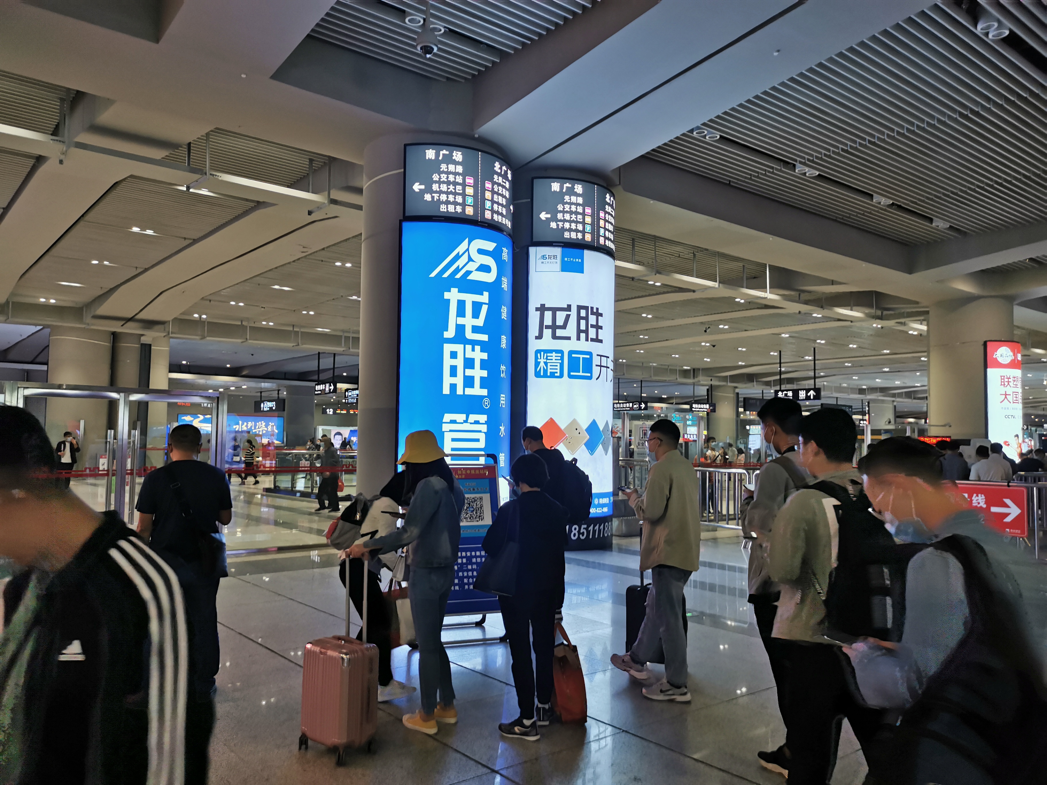 龍勝管高鐵廣告50城同步上線，刷屏億萬人！